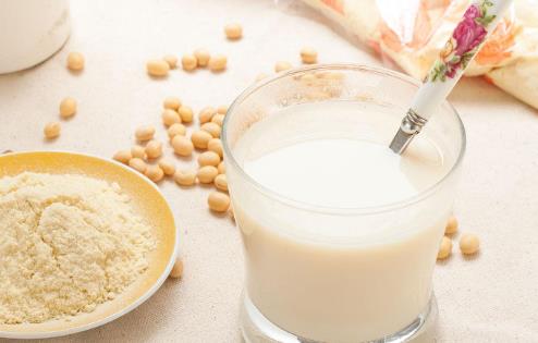 豆奶粉和牛奶那個營養價值更高?減肥期間可以喝豆奶粉嗎?
