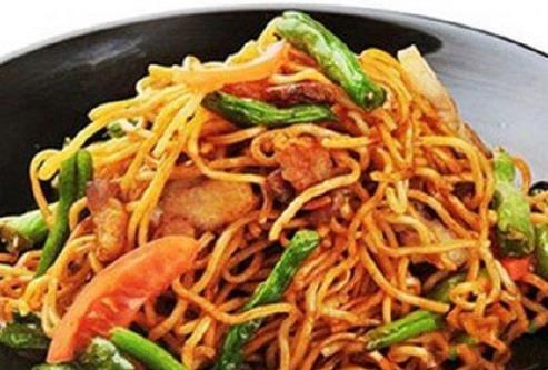 燜面和鹵面哪個好吃?燜面用生面還是熟面?