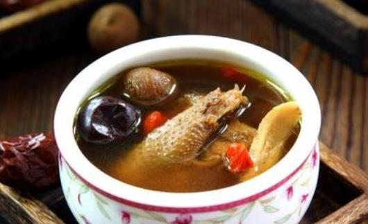 吃鴿子肉會(huì)上火嗎?哪些人不宜吃鴿子肉?