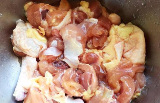 雞肉可以和菠菜一起吃嗎?雞肉不能和什么一起吃?