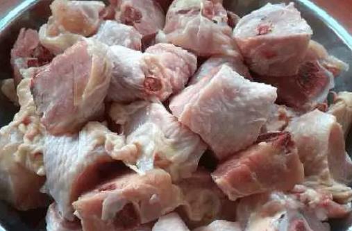 雞肉可以和菠菜一起吃嗎?雞肉不能和什么一起吃?