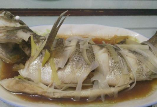 痛風(fēng)患者可以吃鱸魚嗎?術(shù)后可以吃鱸魚嗎?