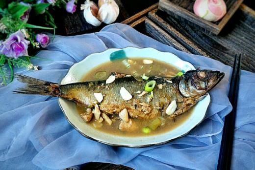 青魚屬于深海魚嗎?痛風患者可以吃青魚嗎?
