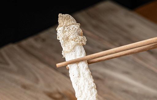 竹蓀是發物嗎 竹蓀上面的紗網能吃嗎