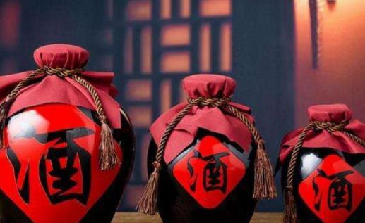 白酒放的時(shí)間越長越好嗎 白酒喝了對身體有什么好處