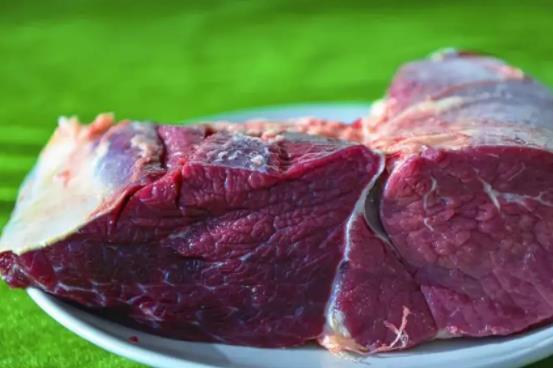 牛肉含有哪些營養(yǎng)成分?哪些人不適合吃牛肉?