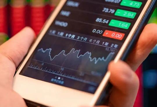 低價股票值得長持有嗎?etf基金是科技股嗎