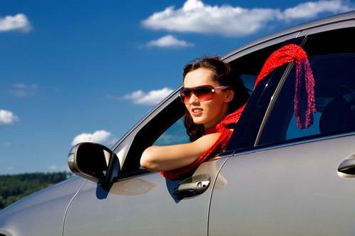 女司機(jī)如何防紫外線?女司機(jī)們必看的左臉防曬美容法