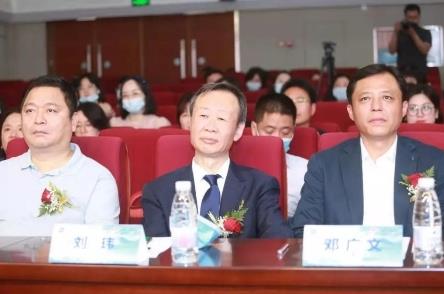 “喬洛施無敏愛心公益行動”正式啟動 百家醫院參與,向“口罩肌”宣戰!