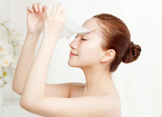 水腫敷面膜會好嗎?先敷面膜還是先抹安瓶?