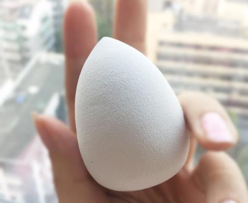 美妝蛋打濕會更好上妝嗎?美妝蛋打濕到什么程度?