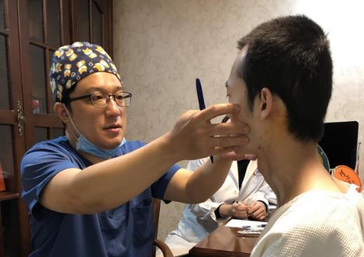 武漢頂吉整形如何 傳達健康審美觀 打造時尚寵兒