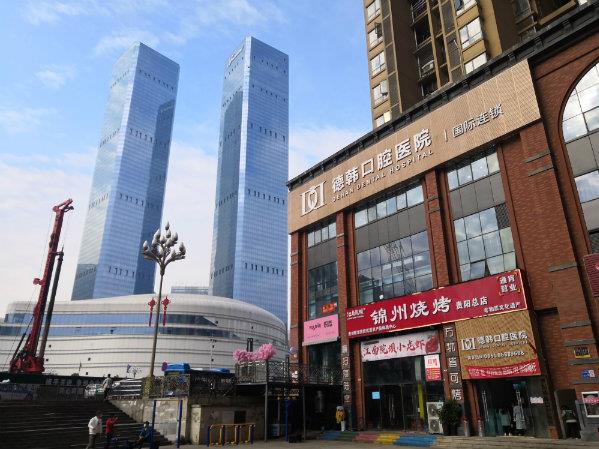貴陽牙齒矯正多少錢,金屬托槽矯正好不好?