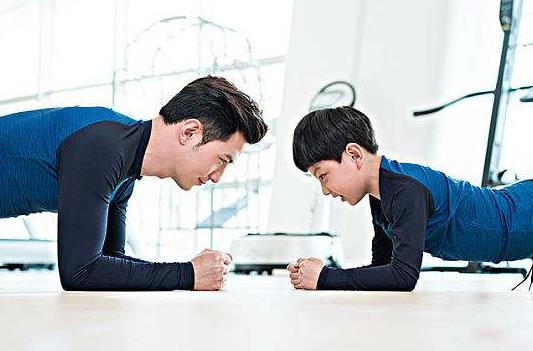 做平板支撐為什么會抖?做平板支撐有哪些好處?