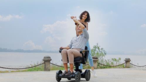 未來的代步車應該什么樣?蜂鳥代步告訴你