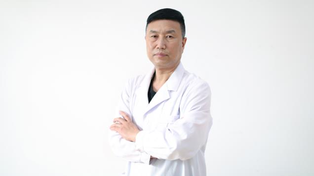 河南建筑醫院董留偉治療拇外翻怎么樣?從醫路上,秉持醫者心