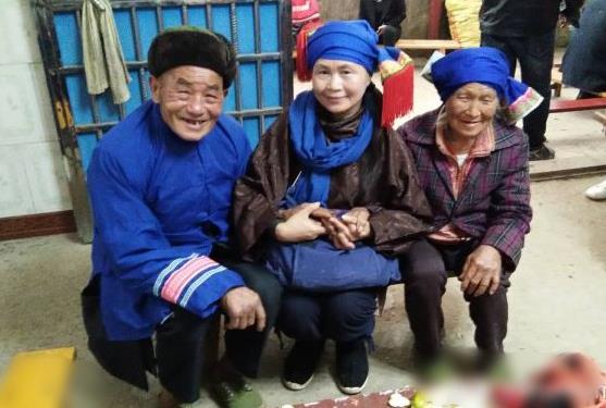 神秘銃亙揭面紗,千年瑤醫放光華