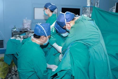西安國際醫學中心醫院整形醫院成功實施全國首例手術達芬奇機器人性別重置手術