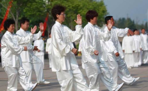 八段錦和太極拳哪個(gè)好 八段錦和太極拳的相似點(diǎn)