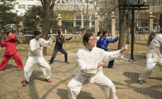 八段錦和太極拳哪個(gè)好 八段錦和太極拳的相似點(diǎn)
