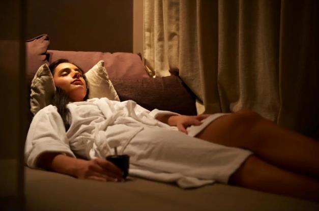 氨糖軟骨素鈣片的作用是什么?辦公久坐脖子酸吃它包你滿意