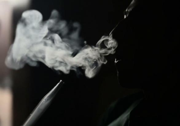 電子煙對健康真的無害嗎?為什么戒煙很難?