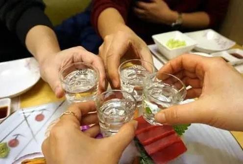 講講我因為喝酒導致股骨頭壞死,再到中醫治愈的經歷