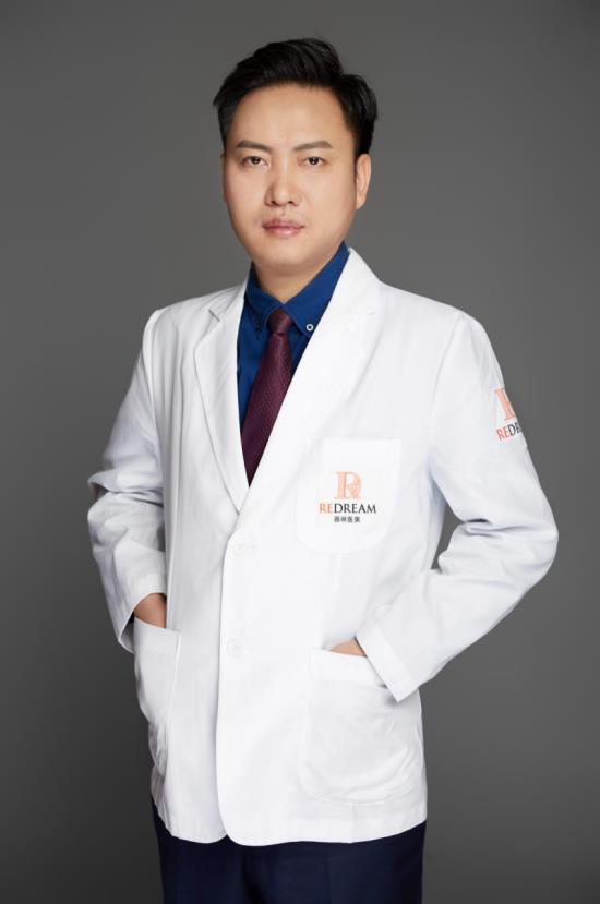 上海吸脂比較正規的醫院-上海薇琳楊榮華為你解答:再專家和項目技術名 冷凍溶脂瘦身真的能有效嗎 叫你的動感常駐