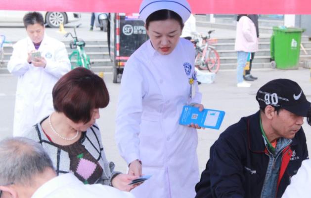 蘭州腦康中醫醫院舉辦“心理健康社會和諧,我行動”的義診活動