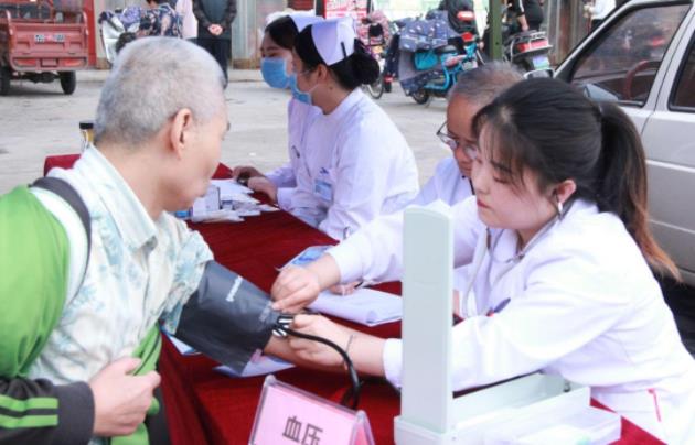 蘭州腦康中醫醫院舉辦“心理健康社會和諧,我行動”的義診活動