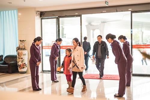 武漢民生眼耳鼻喉醫(yī)院收費(fèi)貴不貴?平價(jià)醫(yī)療規(guī)范收費(fèi)