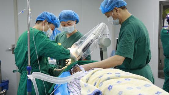 昆明軍海腦科醫院案例:原來9歲女孩不斷揪自己頭發是因為得了強迫癥