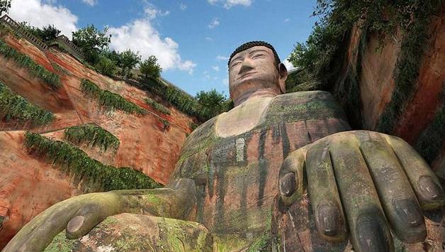世界上最大的石刻佛像 樂山大佛高71米 國家5A級旅游景區