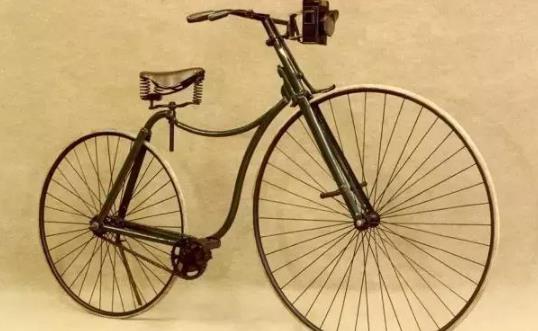 世界上最早的自行車 自行車之父約翰斯塔利1861年創造
