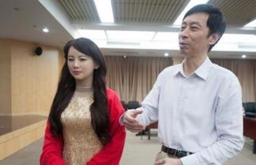 中國最美機器人 佳佳竟被問是否有男朋友