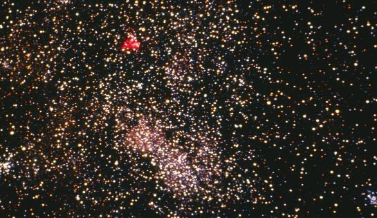 宇宙中最冷的地方 人馬座回飛棒星云約零下272攝氏度
