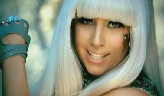 世界銷量最高的單曲 《Poker Face》920萬(wàn)份銷量