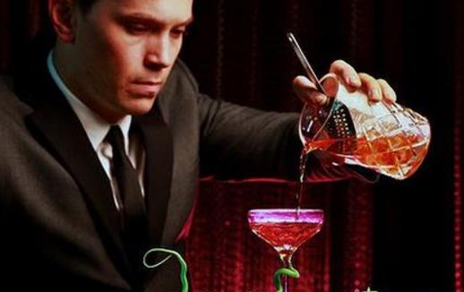 世界上最貴的雞尾酒 卡拉布雷斯調酒5.5萬元人民幣一杯
