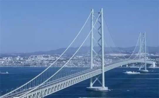 世界上最長的吊橋 明石海峽大橋全長3911米