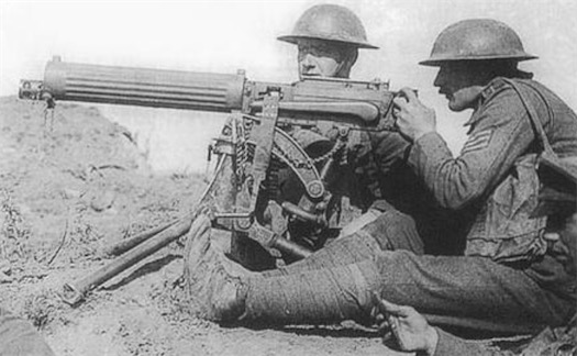 世界上第一把機槍 馬克沁機槍在1883年發明