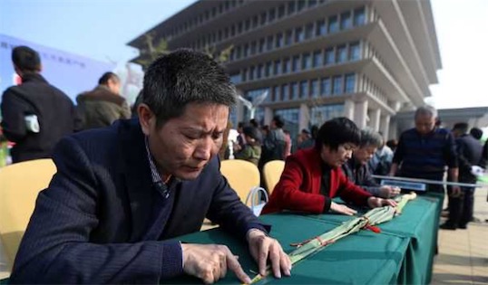 世界上最高的大蔥 濟南現(xiàn)2.51米大蔥王