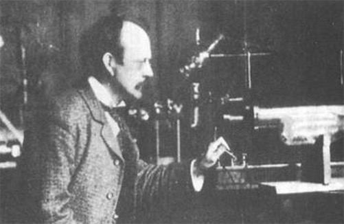 最早發現電子的科學家 由湯姆生在1897年發現