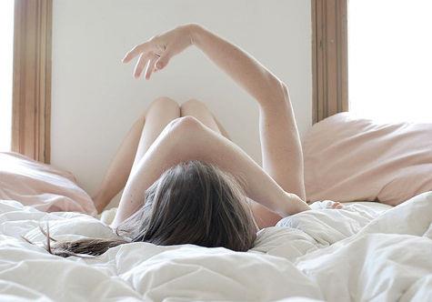 不同睡姿有哪些優(yōu)缺點(diǎn)?疾病患者如何選擇最合適的睡姿