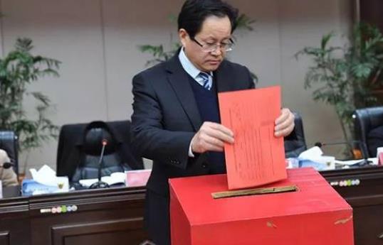 村干部選舉的“一肩挑”是什么意思?2021年農村選舉必須要一肩挑嗎?