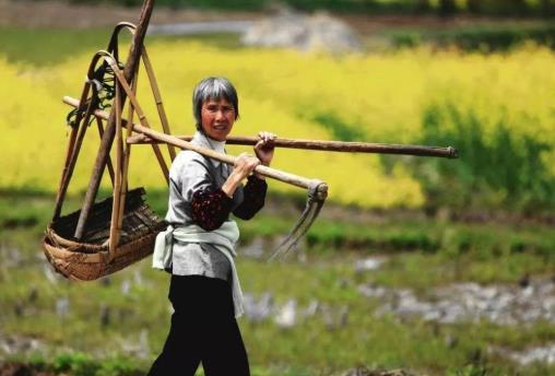 2021貧困戶脫貧還有啥優惠政策?2021年脫貧了會取消低保嗎?