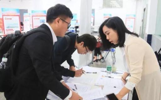 車貸解壓需要什么手續費 車貸解壓需要本人去辦理嗎
