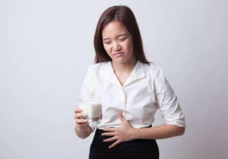 便秘的時候吃什么好 治療便秘的小偏方和專家意見