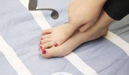 女人臉色發(fā)黃是怎么回事 補(bǔ)血補(bǔ)氣有什么食物