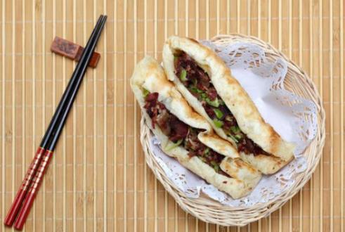 驢肉火燒怎么做才酥脆?河間驢肉火燒的做法