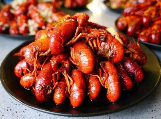 小龍蝦炒多長(zhǎng)時(shí)間最好?小龍蝦調(diào)料一次放一袋嗎?
